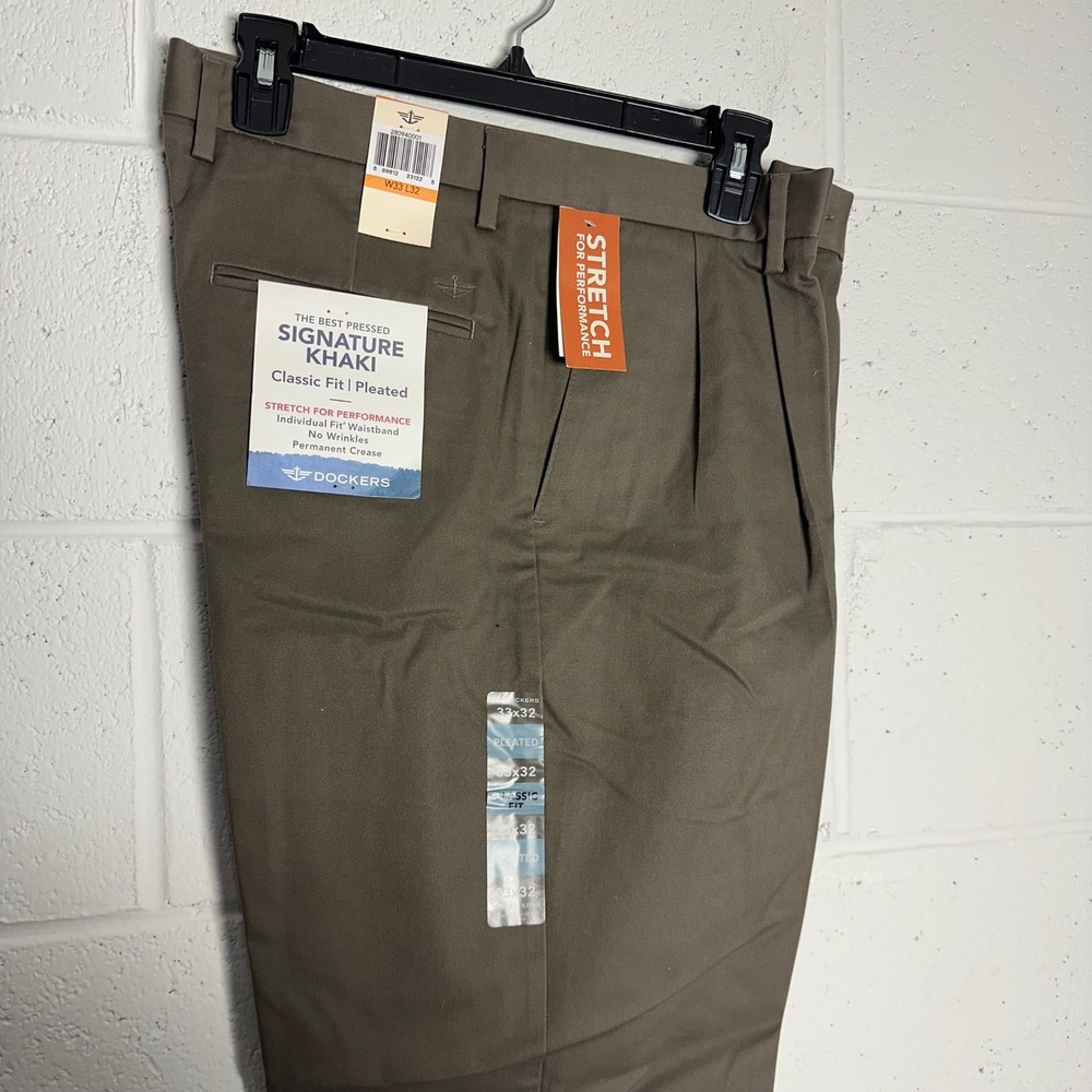 Dockers Mens Signature Khaki Classic Fit Pleated Pants 33x32 Dark Pebble Brown